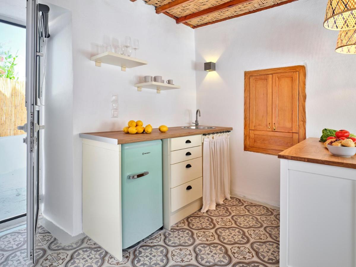 Psathi Beach House Kímolos エクステリア 写真